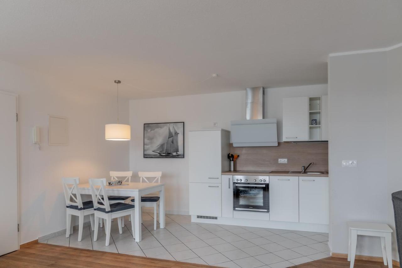 Ferienwohnung Mit Schwimmbadnutzung In Sellin - Haus Strandeck Fewo 14 Goehren  Esterno foto